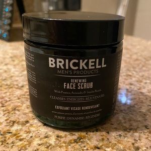 Men’s face scrub